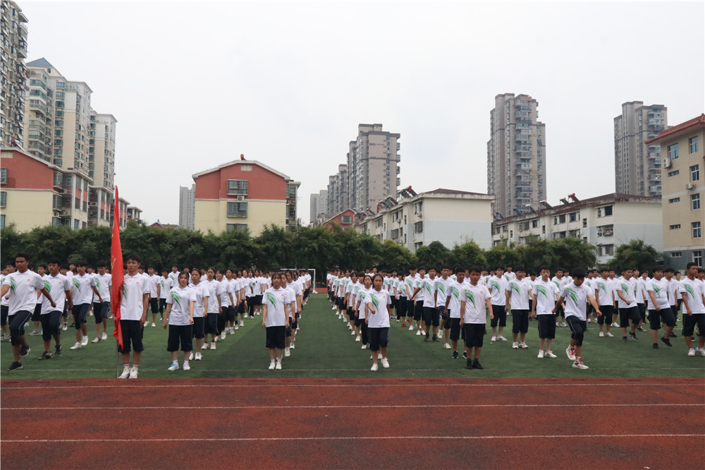 市職教中心成功舉辦2020新生軍訓會操匯演